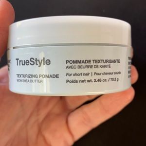 Arbonne TrueStyle texturing pomade